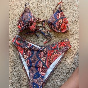 Triangle bikini top with full coverage bottoms